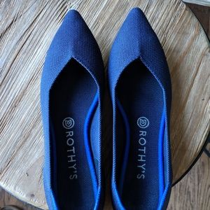 Rothy's Navy Points 9.5 size